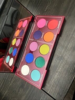 Urban Decay Wired Eyeshadow Palette — Neon Pink, Orange, Blue, Green